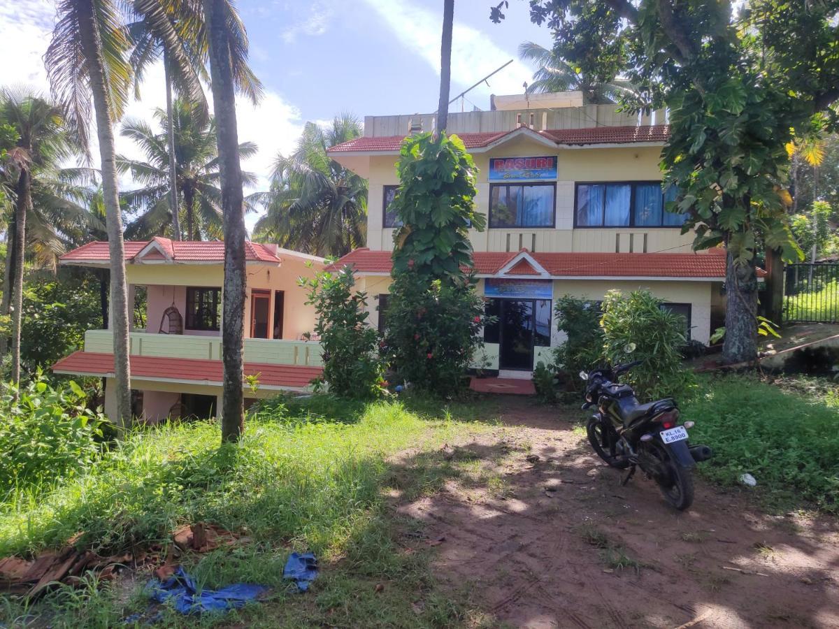 Basuri Beach Resort Varkala Bagian luar foto