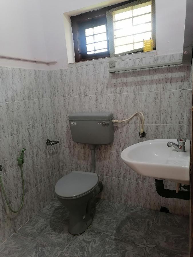 Basuri Beach Resort Varkala Bagian luar foto